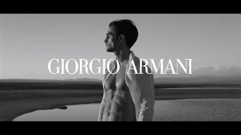 pubblicità giorgio armani canzone